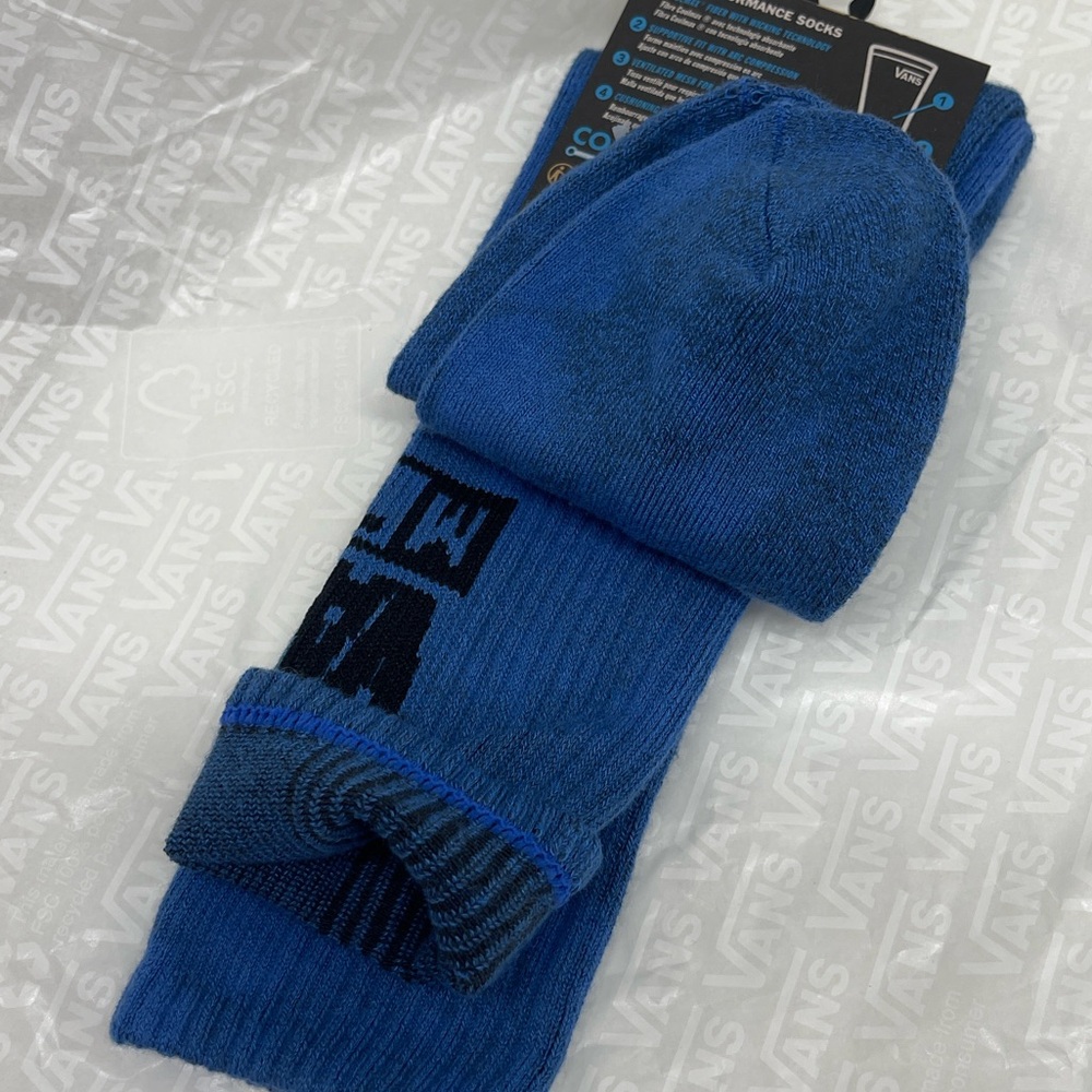 VANS "Off The Wall" Crew socks
New with the tag authentic Vans socks (1 pair) - Picture 13 of 16